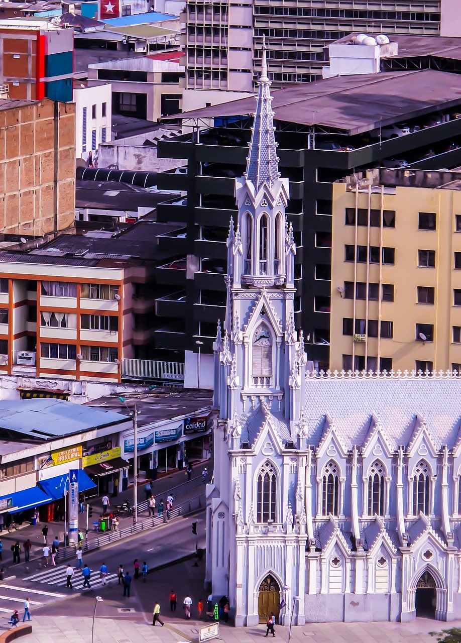 Fotografía cuasi cenital de iglesia